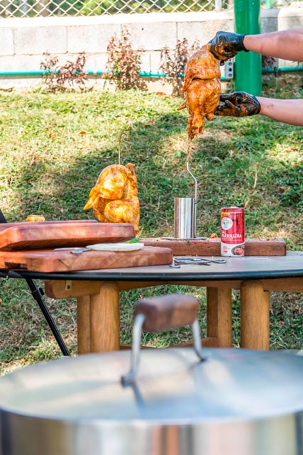 Bbq Chicken Holder